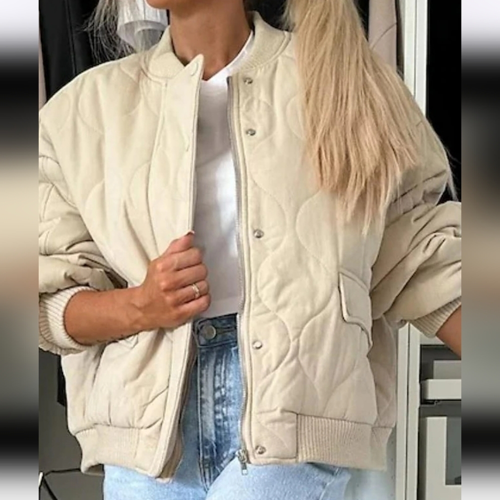 Women's Quilted Bomber Jacket - Cream Size S. EUC.